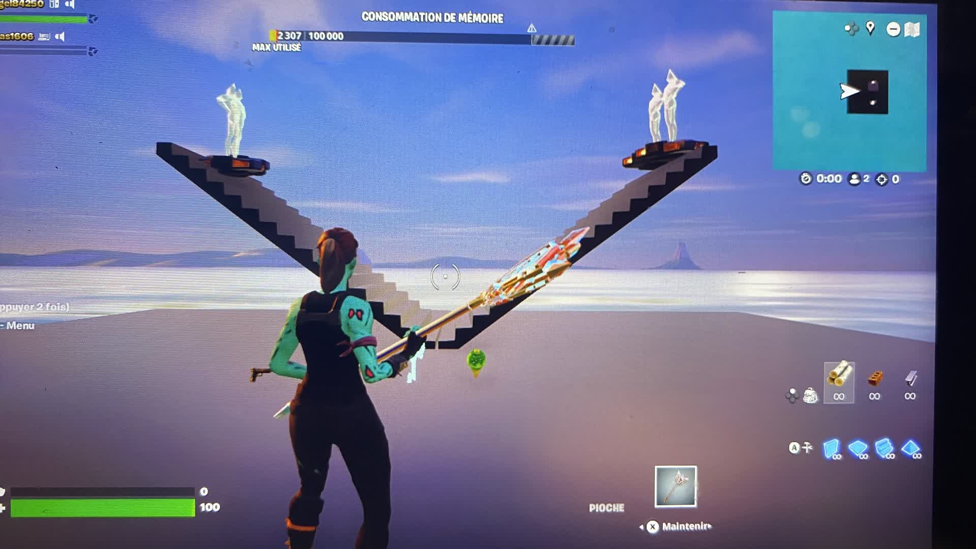 1V1 tom